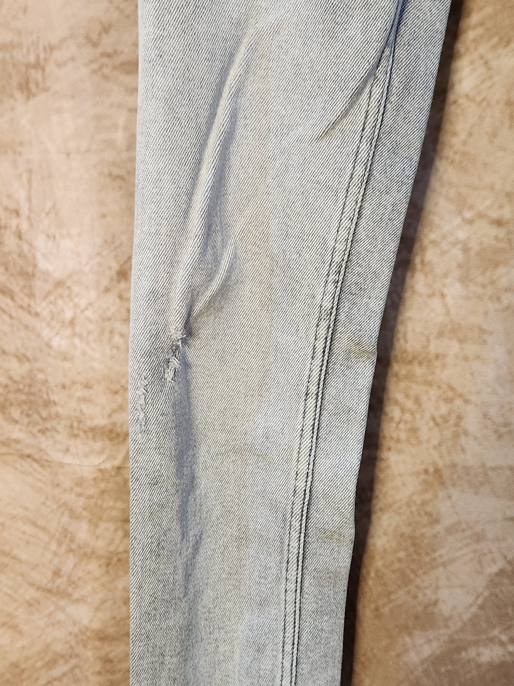 ZARA Light Wash Distressed Skinny Jeans – Size US 2 (EU 34) - Picture 4 of 10